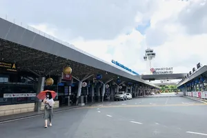 Xét nghiệm COVID-19 tại sân bay Tân Sơn Nhất 