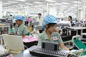 Tìm cách bảo vệ lao động Việt Nam tại Malaysia