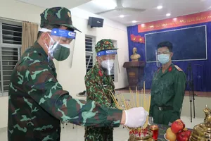 Trung đoàn lập bàn thờ cho chiến sĩ chịu tang mẹ khi làm nhiệm vụ chống dịch