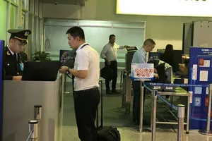 Yêu cầu các sân bay tăng cường an ninh cấp độ 1 trong dịp tết