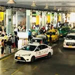 Nhà xe lên tiếng việc thu phí taxi đón khách tại sân bay Tân Sơn Nhất