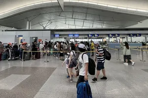 Cận lễ 30-4, vé máy giảm giá nhẹ