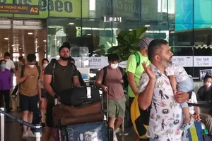 Các sân bay đón 14,4 triệu lượt khách quốc tế