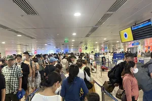 Blackpink đến Hà Nội, giá vé máy bay từ TP.HCM tăng kỉ lục