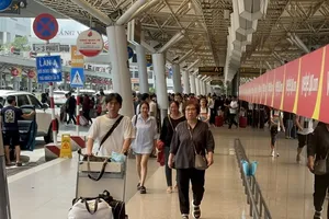 Áp dụng chính sách mới, Tân Sơn Nhất không còn quá tải lễ 2-9