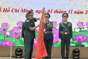 Báo Quân khu 7 nhận Huân chương Bảo vệ Tổ quốc hạng Ba