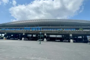 Máy bay Mông Cổ bay chờ 3 giờ hạ cánh an toàn ở sân bay Phú Quốc