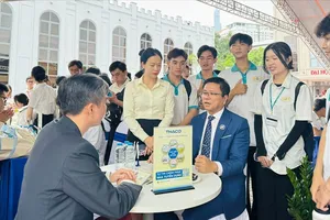 Sinh viên Đại học GTVT TP.HCM có cơ hội vận hành giao thông thông minh