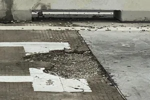 Xuất hiện vết bong tróc cao tốc Bắc-Nam, tài xế lo lắng 