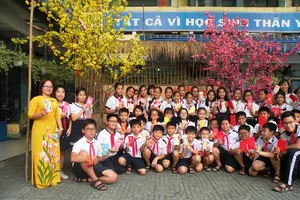 Học sinh hào hứng trở lại trường học sau Tết