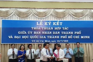 ĐH Quốc gia TP.HCM ký thỏa thuận hợp tác với UBND TP
