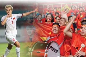 Nhiều trường trang bị màn hình lớn để sinh viên xem bóng đá