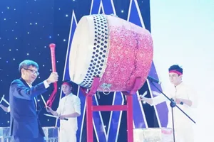 Hiệu phó ĐH Hoa Sen nhắn nhủ tân sinh viên 3 điều