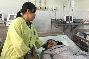 Cô học trò nhỏ mong sự giúp đỡ của cộng đồng 