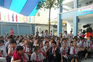 Học phí THCS tại TP.HCM giảm từ 100.000 xuống còn 60.000 đồng?