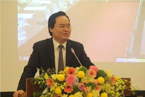 Bộ trưởng Nhạ: 'Thành bại của chương trình phụ thuộc vào GV'