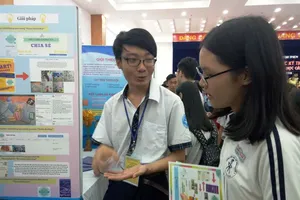 “Hội chứng sợ thiếu điện thoại” đạt giải nhất cuộc thi KH-KT