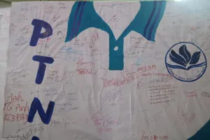 Học sinh trường PTNK 'cất cánh' trong lễ trưởng thành