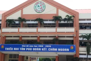 Cô giáo đánh, véo tai nhiều học sinh nhận lỗi