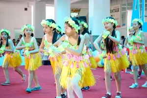 Khuyến cáo học sinh bị sốt không nên đến trường