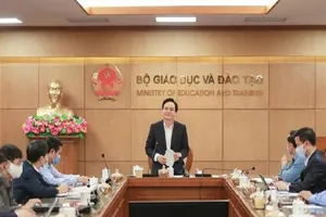Bộ trưởng Bộ GD&ĐT yêu cầu khẩn trương công bố đề thi minh họa