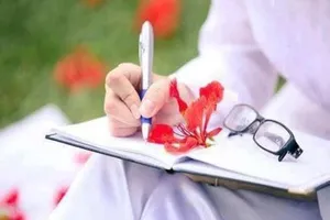 Chia tay và hôn nhau giữa sân trường, các con làm gì thế?