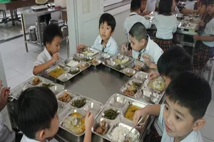 Vụ bữa ăn bán trú: Thành lập tổ liên ngành giải quyết sự việc