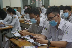 Chuẩn bị các kỳ thi: TP.HCM sẽ xét nghiệm sàng lọc giáo viên