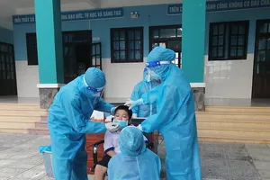 Từ ngày mai, 20-10, học sinh 2 trường tại TP.HCM sẽ đi học trực tiếp 