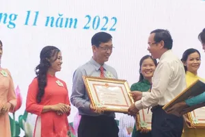 Chủ tịch TP.HCM Phan Văn Mãi: Thầy cô là 'trái tim' của hệ thống giáo dục