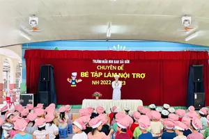 Trường học ở TP.HCM hoàn trả chênh lệch học phí nếu thu cao hơn năm học trước 