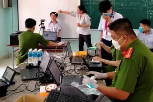 TP.HCM khẩn trương cấp CCCD cho học sinh