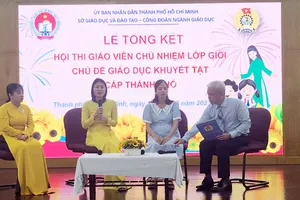 'Mẹ cầu cứu cô giáo vì không hiểu con nói gì!'