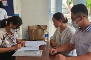 Nam sinh ở Cần Giờ quyết tâm thi đậu vào lớp 10 trường ‘hot’ tại quận 1
