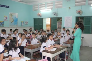 Người lạ cho học sinh tiền ăn sáng, Trường Tiểu học Hà Huy Giáp ra thông báo khẩn