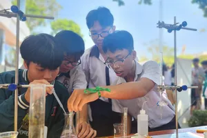 Chỉ đạo của Phó Chủ tịch Dương Anh Đức tại cuộc họp về giao chỉ tiêu tuyển sinh