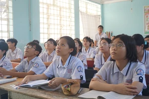 Ngôi trường ở Hóc Môn bất ngờ lọt tốp 3 tỉ lệ chọi vào lớp 10