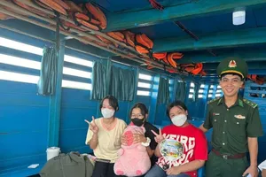 Thí sinh xã đảo Thạnh An vượt biển vào đất liền dự thi tốt nghiệp THPT