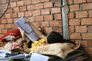 TP.HCM: Nữ sinh nằm thi lớp 10 được đặc cách vào Trường THPT Nguyễn Hữu Cầu