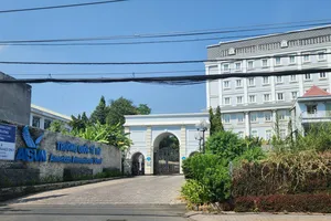 Bị đình chỉ, Trường Quốc tế Mỹ vẫn thông báo sẽ khai giảng năm học 