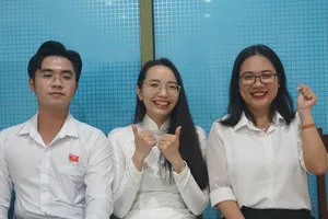 8 ứng viên xuất sắc thi tuyển viên chức, công chức tại TP.HCM