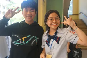 Học trò cuối cấp tranh thủ ôn thi trong kỳ nghỉ Tết Nguyên đán