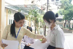 Sau khi biết điểm thi, điểm chuẩn lớp 10, thí sinh cần làm gì?