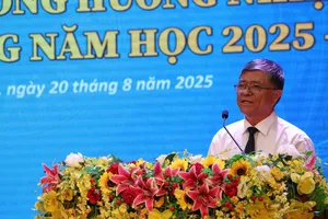 Trước thềm năm học mới, Giám đốc Sở GD&ĐT TP chỉ đạo xử lý nhiều vấn đề 'nóng'