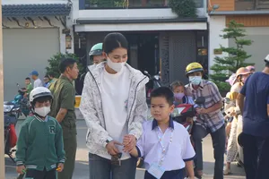 Tránh ùn tắc giao thông trước cổng trường, Sở GD&ĐT TP.HCM chỉ đạo khẩn