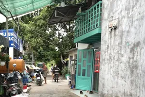 Tôi mua nhà giấy tay, khi bị thu hồi có được chia tiền bồi thường với chủ đất?