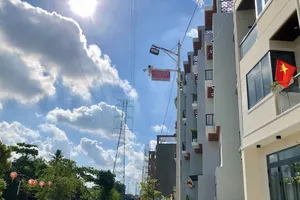 Xây nhà gần đường dây dẫn điện, người dân cần lưu ý điều gì?