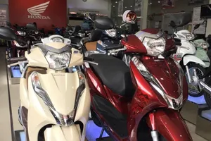 Đã đến lúc khoác áo mới cho xe máy?