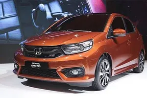 Thị trường ô tô giảm “sốc” trong tháng 4