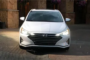 Mê mẩn với Hyundai Elantra 2019 vừa ra mắt tại Việt Nam